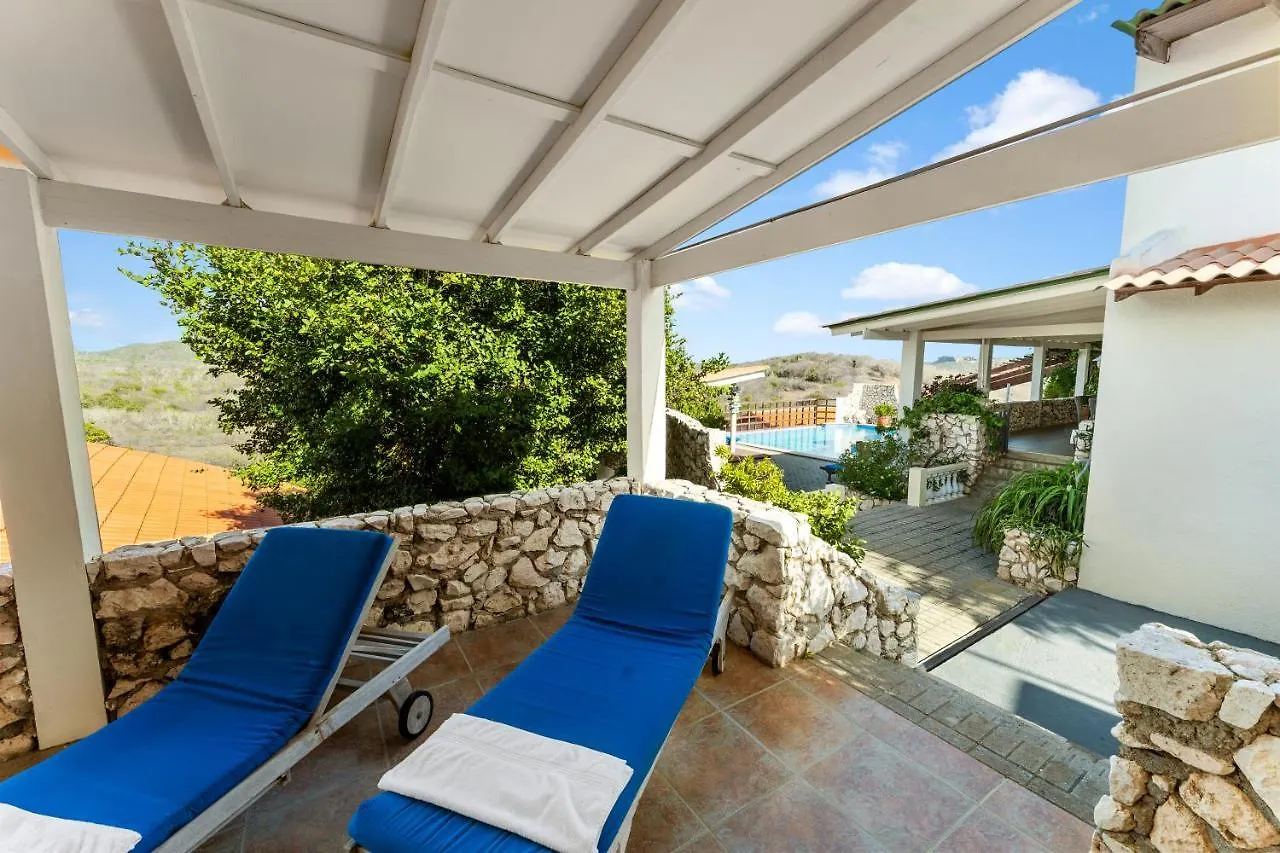 Willibrordus Bandabou Breeze Curacao 아파트 호텔